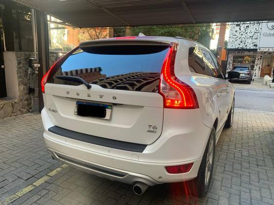 VOLVO XC60 3.0 T6 RD AWD TURBO GASOLINA 4P AUTOMÁTICO